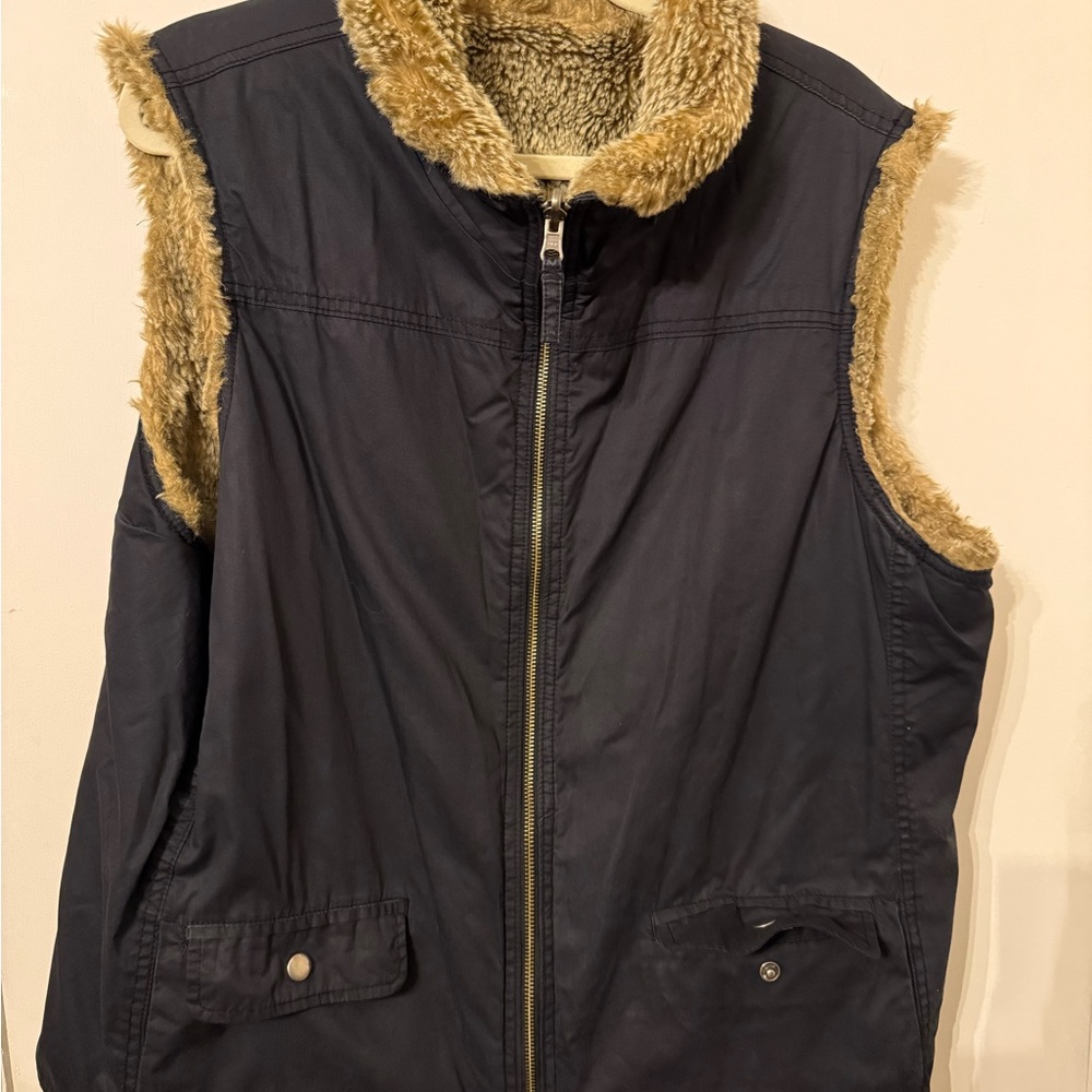 GAP faux fur reversible vest